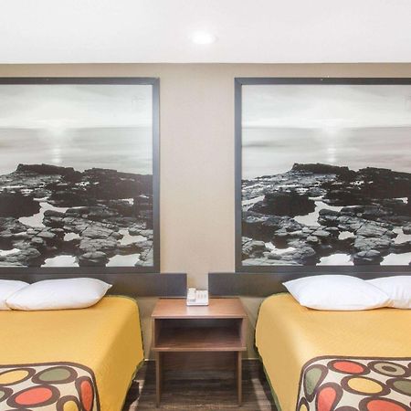 Super 8 By Wyndham National City Chula Vista Luaran gambar