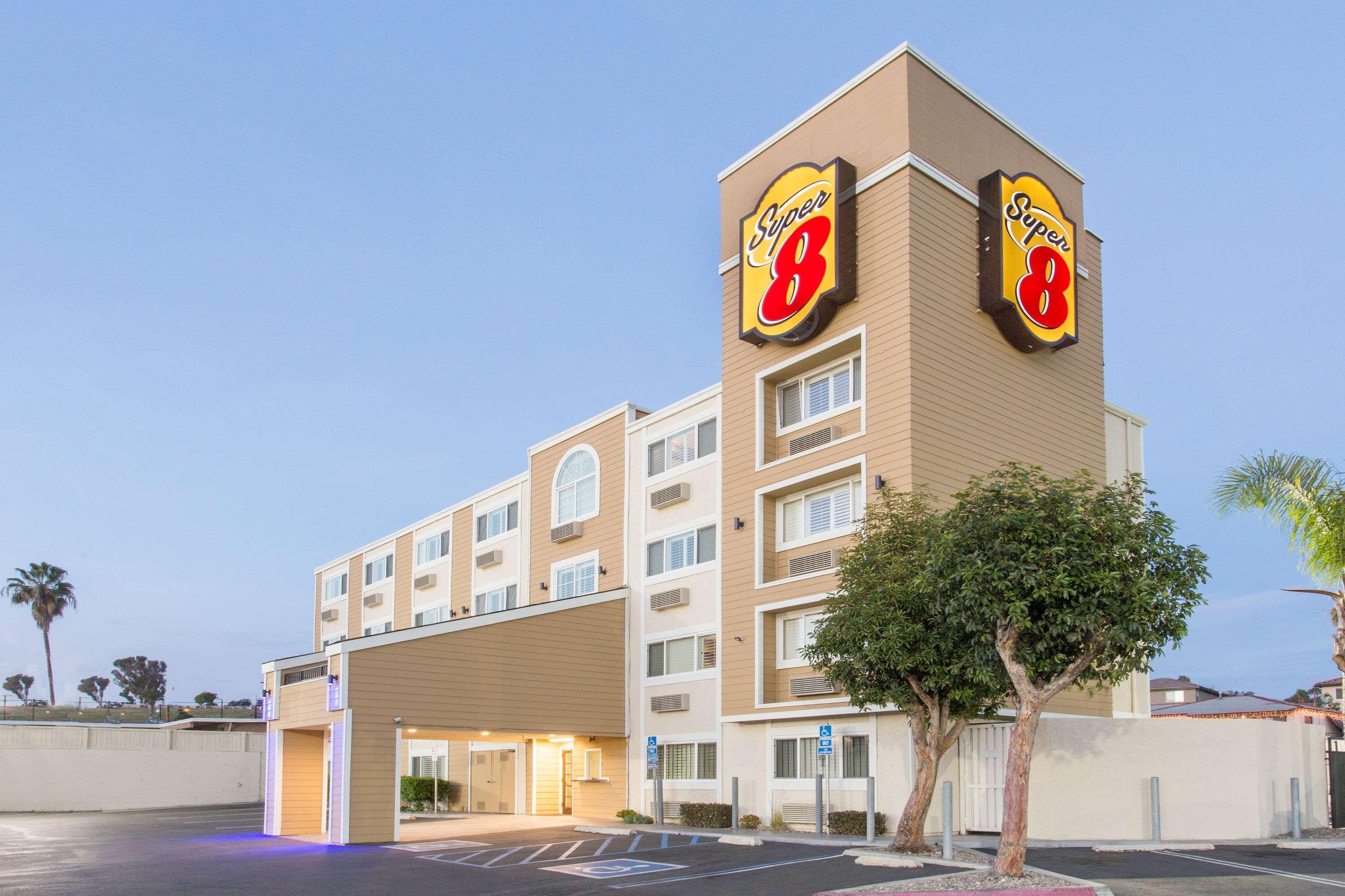 Super 8 By Wyndham National City Chula Vista Luaran gambar
