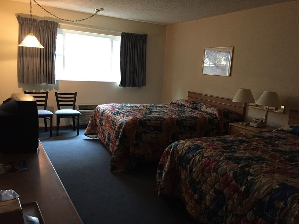 Super 8 By Wyndham National City Chula Vista Bilik gambar