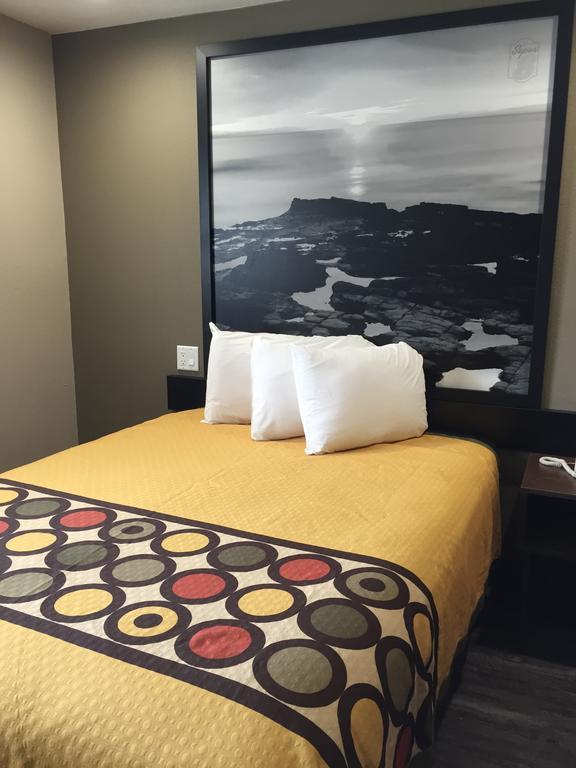 Super 8 By Wyndham National City Chula Vista Luaran gambar