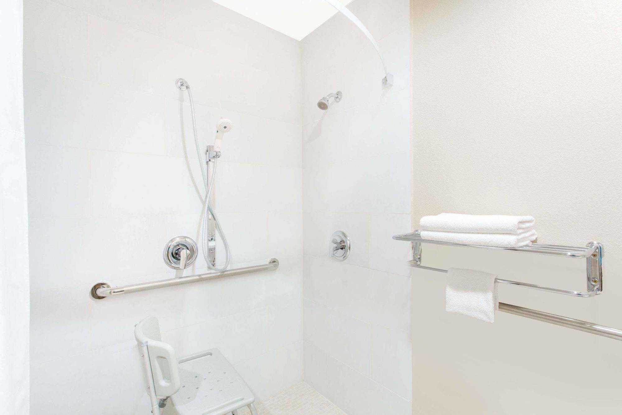 Super 8 By Wyndham National City Chula Vista Luaran gambar