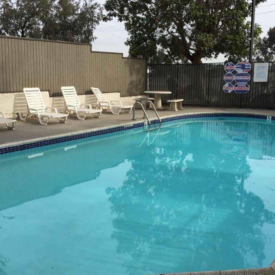 Super 8 By Wyndham National City Chula Vista Luaran gambar